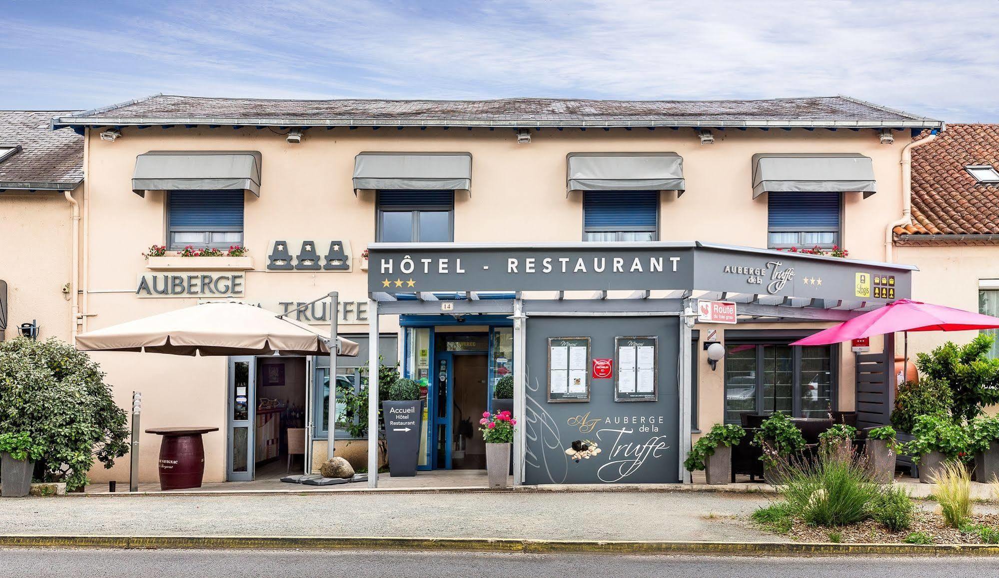 Logis Auberge de la Truffe - Hotel de la Truffe Sorges Extérieur photo